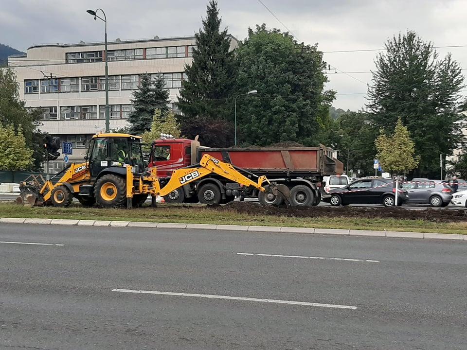 Kilometarske kolone zbog radova - Avaz