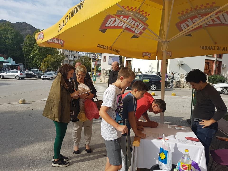 Roditelji ne žele da djeca nose maske u školi