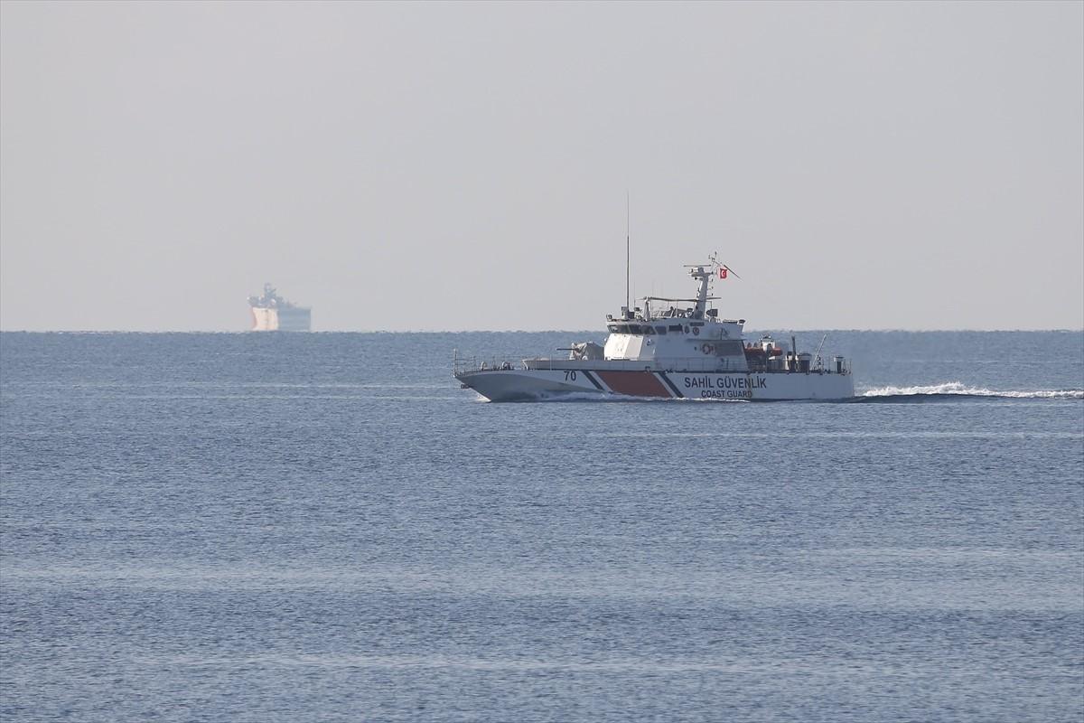 Plutajućeg gorostasa "Oruc Reis" u toj mediteranskoj regiji kod Kipra prate i brodovi "Ataman" i "Cengiz Han". - Avaz