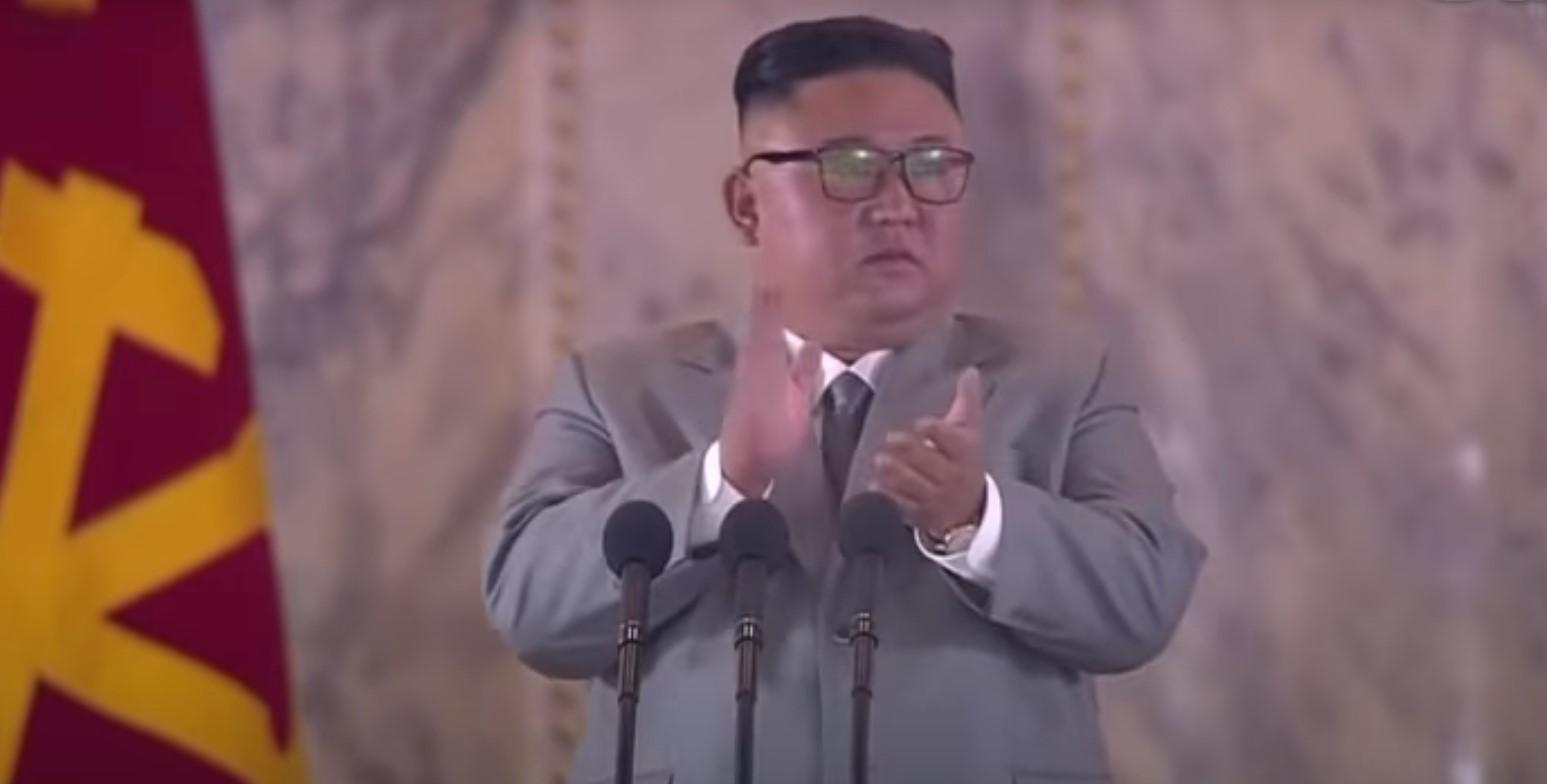 Pogledajte kako je Kim Jong-Un zaplakao na vojnom mimohodu