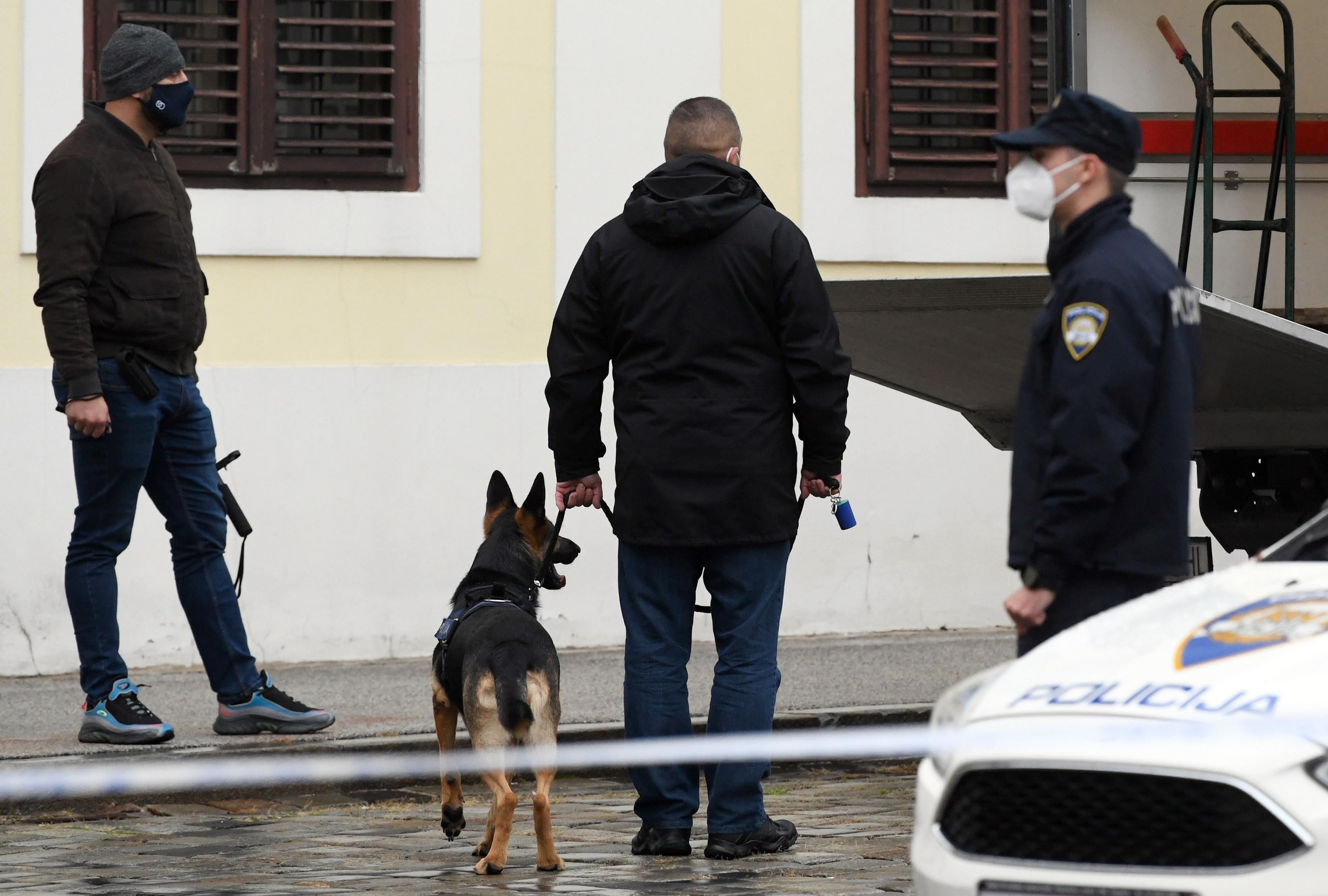 Policija objavila detalje: Ko je mladić koji je danas pucao na Markovom trgu