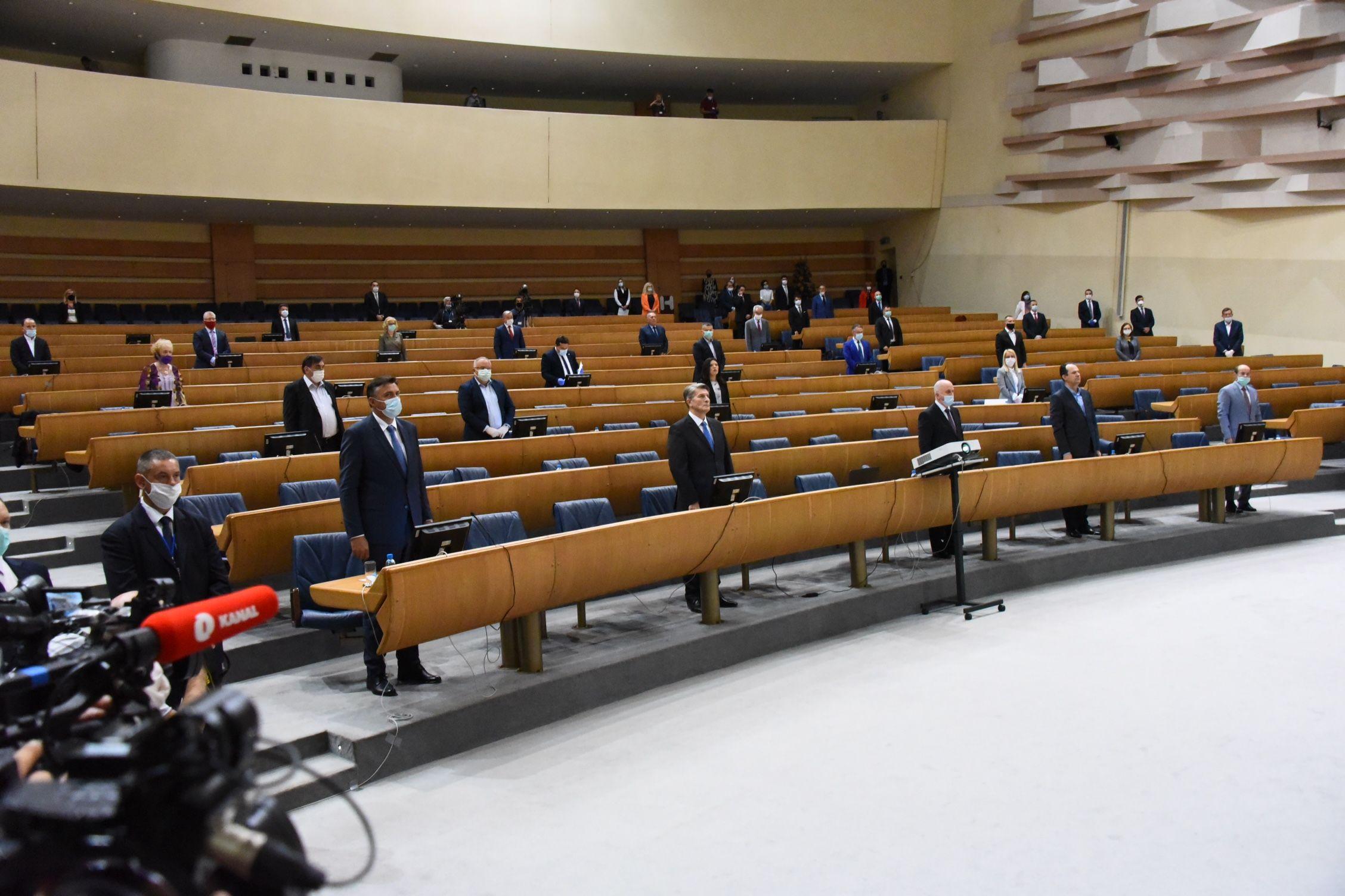 Brojna delegatska pitanja: Zastupnici negoduju jer ministri ne prisustvuju sjednici