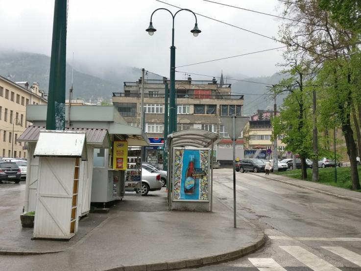 Krajina je s pištoljem upao u zlataru i od prestravljene radnice oteo nakit