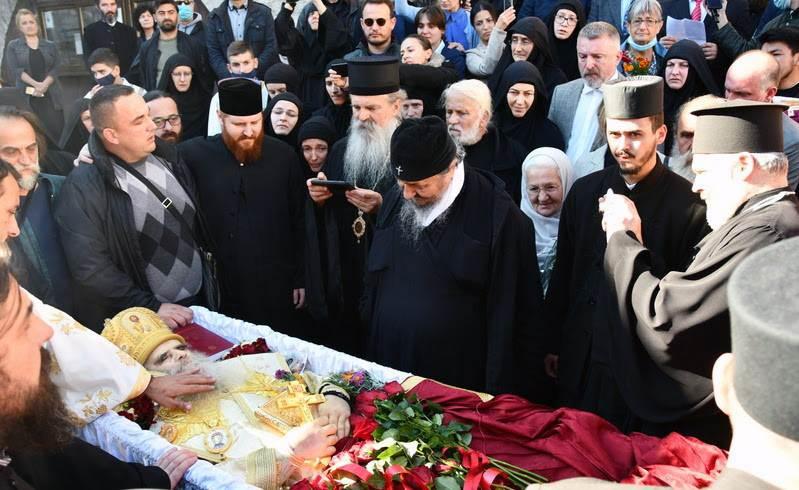 Amfilohije će biti sahranjen u nedjelju, 1. novembra nakon liturgije koju će služiti patrijarh Irinej - Avaz