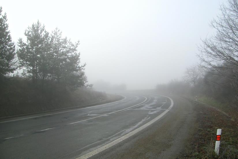 Kolovoz je mokar i mjestimično klizav - Avaz