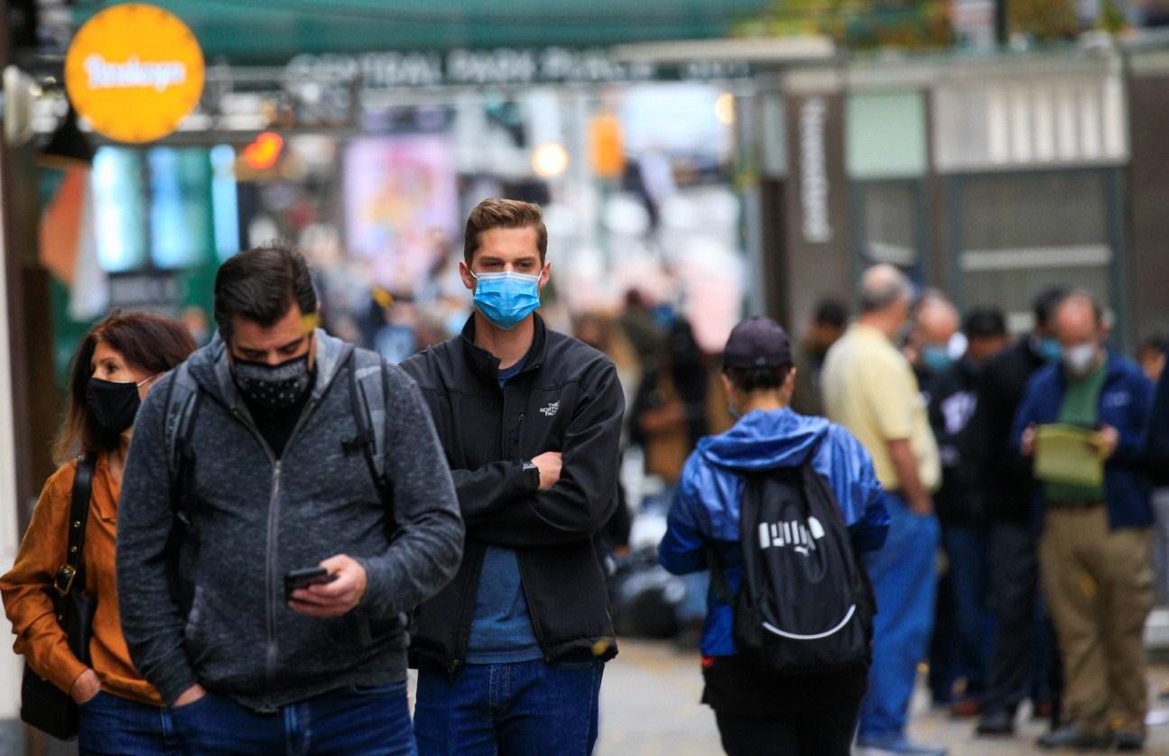 Njujork: Nakon 22 sata zatvaraju se kafići, restorani, teretane...