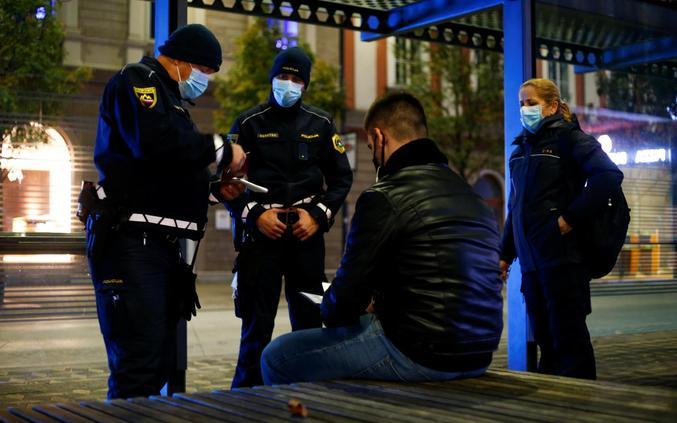 Virus se nikad brže nije širio Evropom: Evo gdje je sve uveden policijski sat i kakve mjere su na snazi