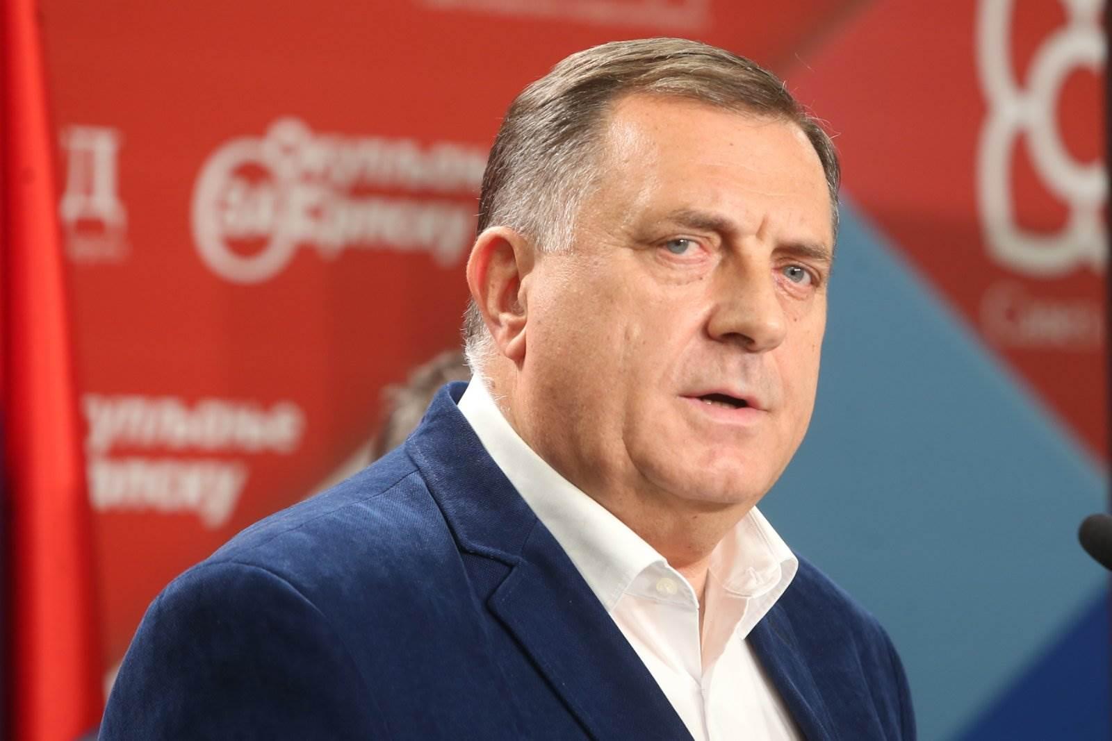 Dodik: Nećemo napustiti Radojičića, žao mi je zbog situacije s SPS-om