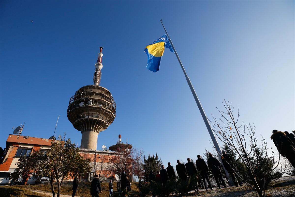 Ceremonijom podizanja zastave BiH na brdu Hum počelo obilježavanje Dana državnosti