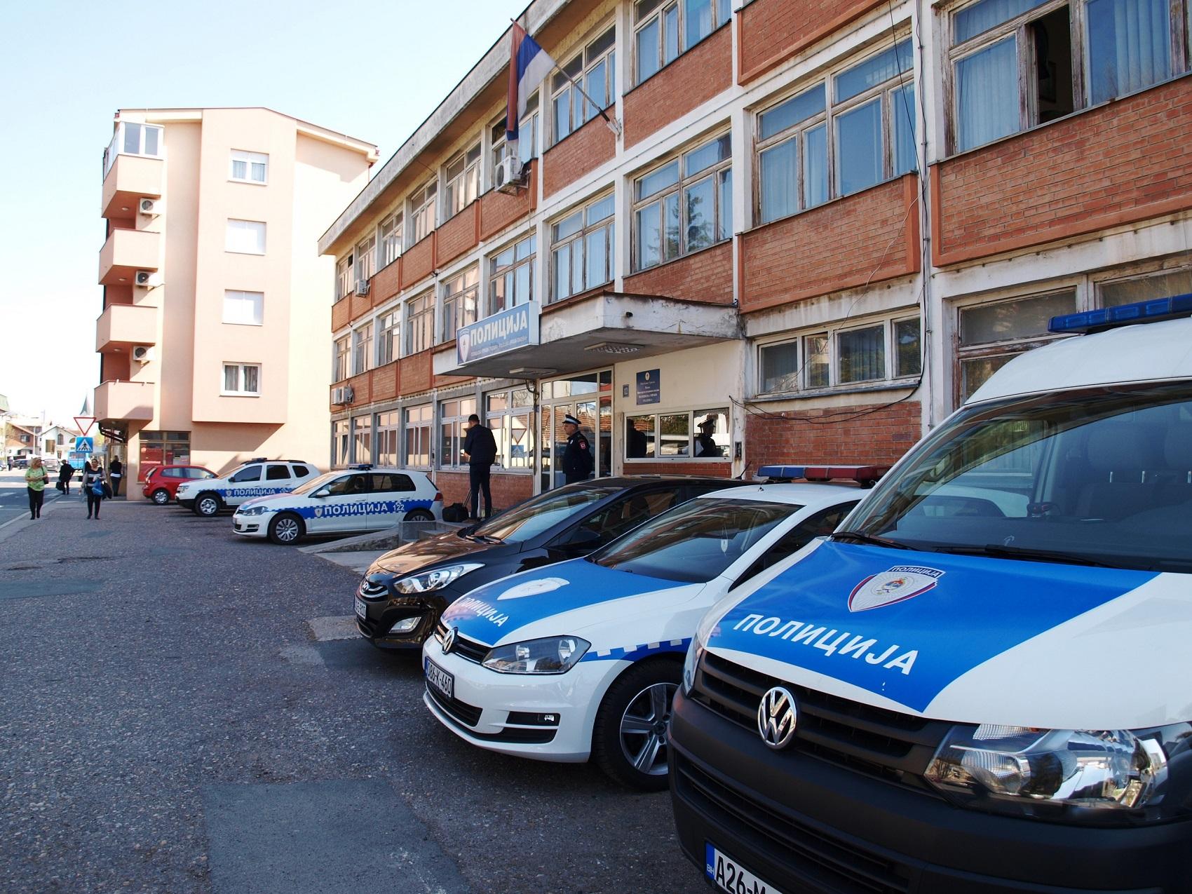 U sudaru golfa i traktora teže povrijeđen traktorista N.T.