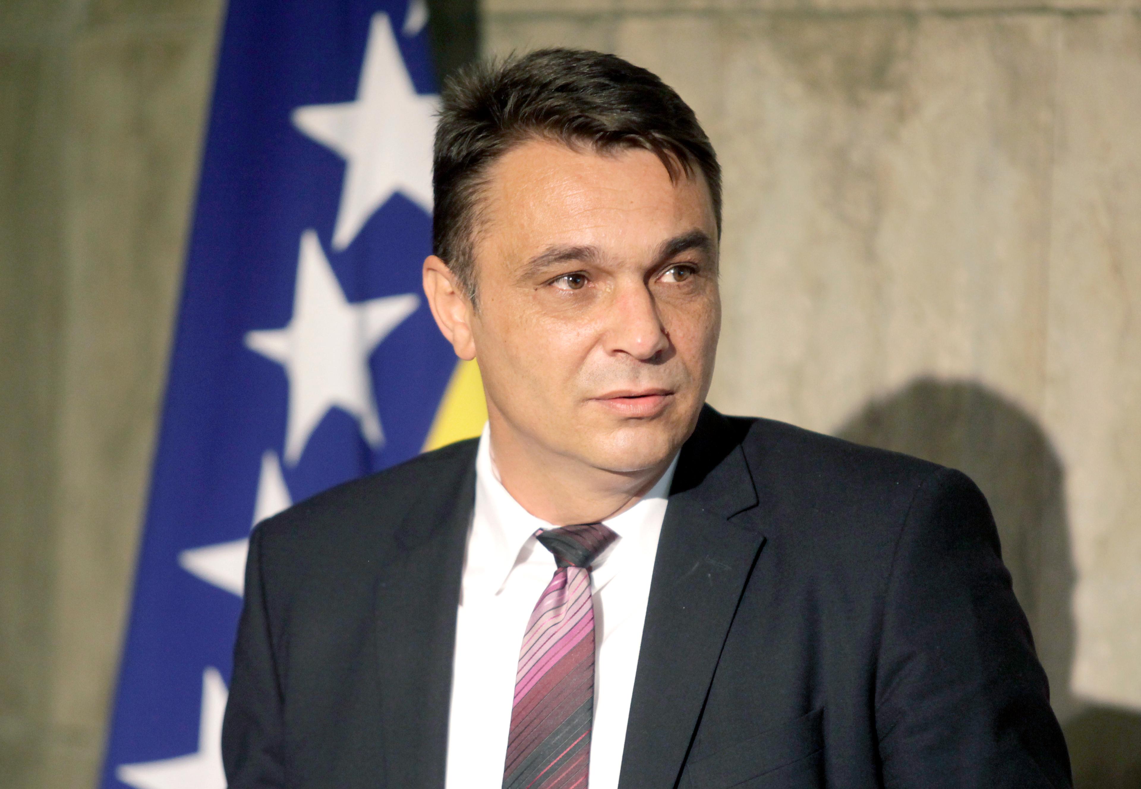 Ahmetović za "Avaz": Ovo je samo jedan dio izbornog inžinjeringa, pozivamo CIK da poništi izbore u Srebrenici