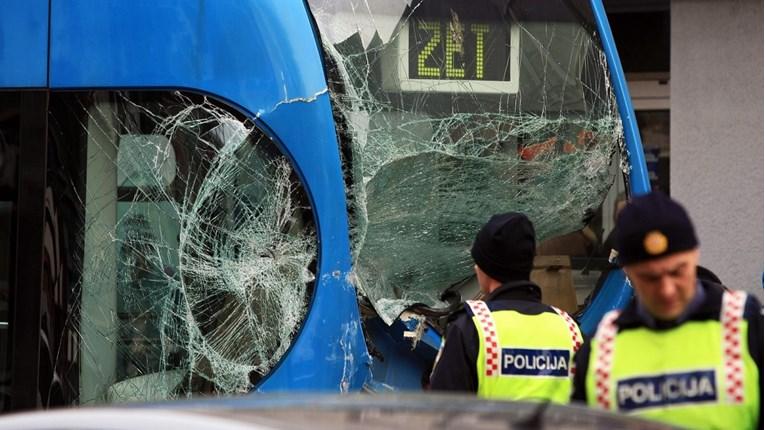 Pijani muškarac se potukao s tramvajem, nekoliko sati kasnije preminuo