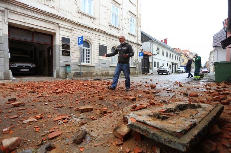 Zamjenik šefa sisačke bolnice: Strašno je, dovoze nam ranjenike sa svih strana