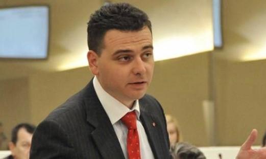 Magazinović: Predsjedavajući Tegeltija, pomozite da se legalizira kanabis, dileri zarađuju na nesreći ljudi