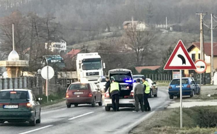 Policija obavlja uviđaj - Avaz