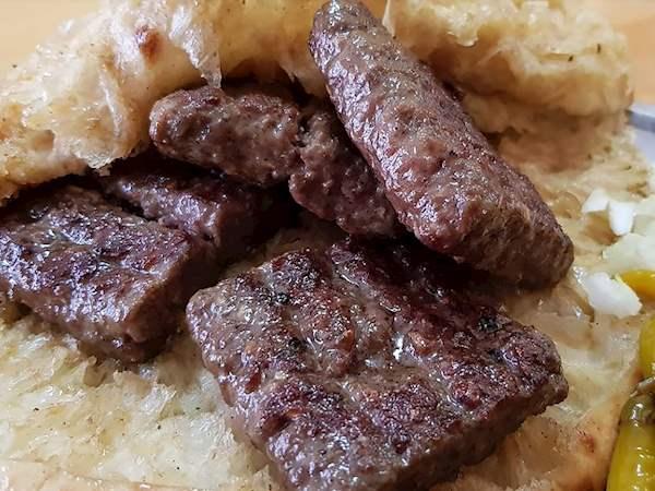 Banjalučki ćevapi služe se u “pločicama” po četiri - Avaz