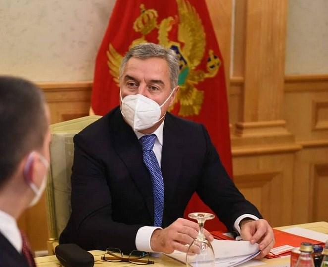 Đukanović: Crna Gora dobija 10.000 vakcina protiv koronavirusa