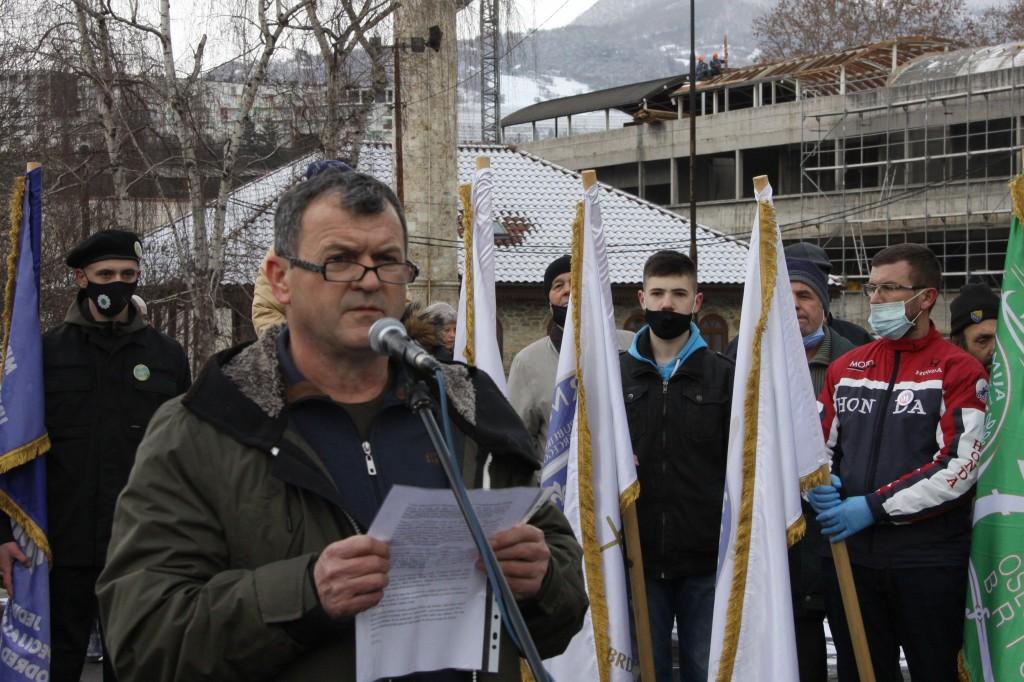 Sa skupa: Pokušava se izjednačiti žrtva i agresor - Avaz