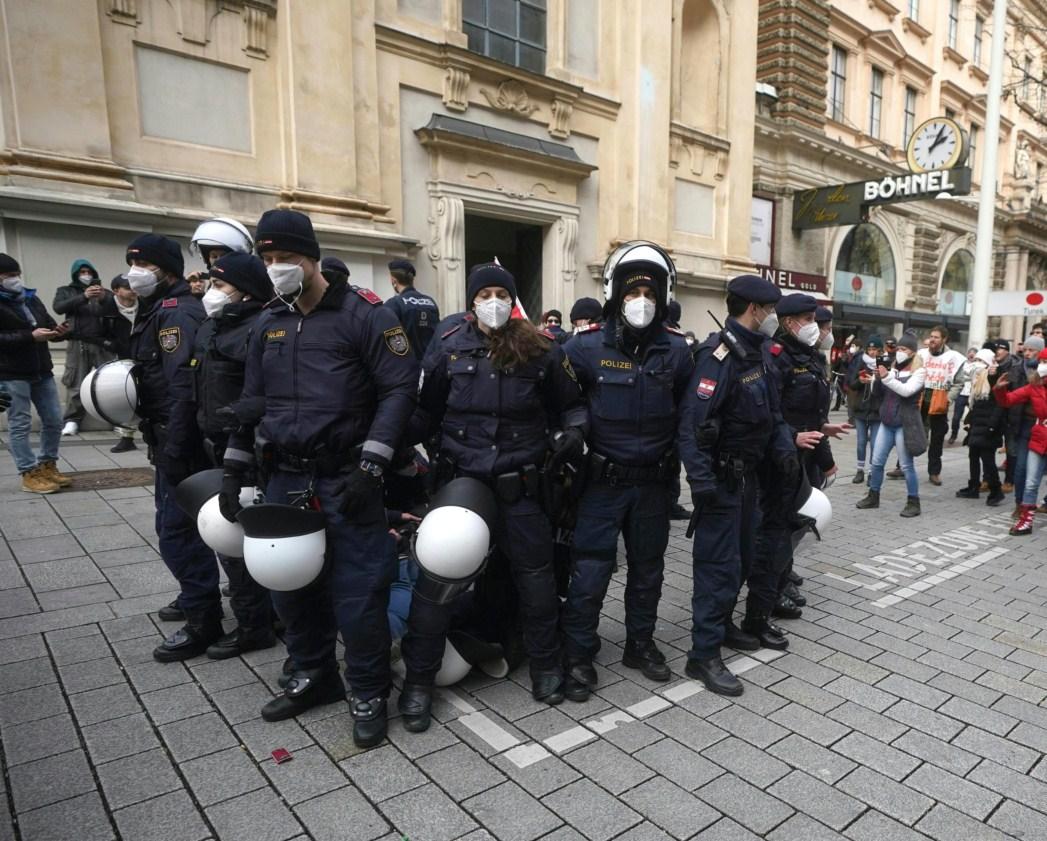 Policija je saopćila da su među strancima Danci, Šveđani, Nijemci, Irci... - Avaz