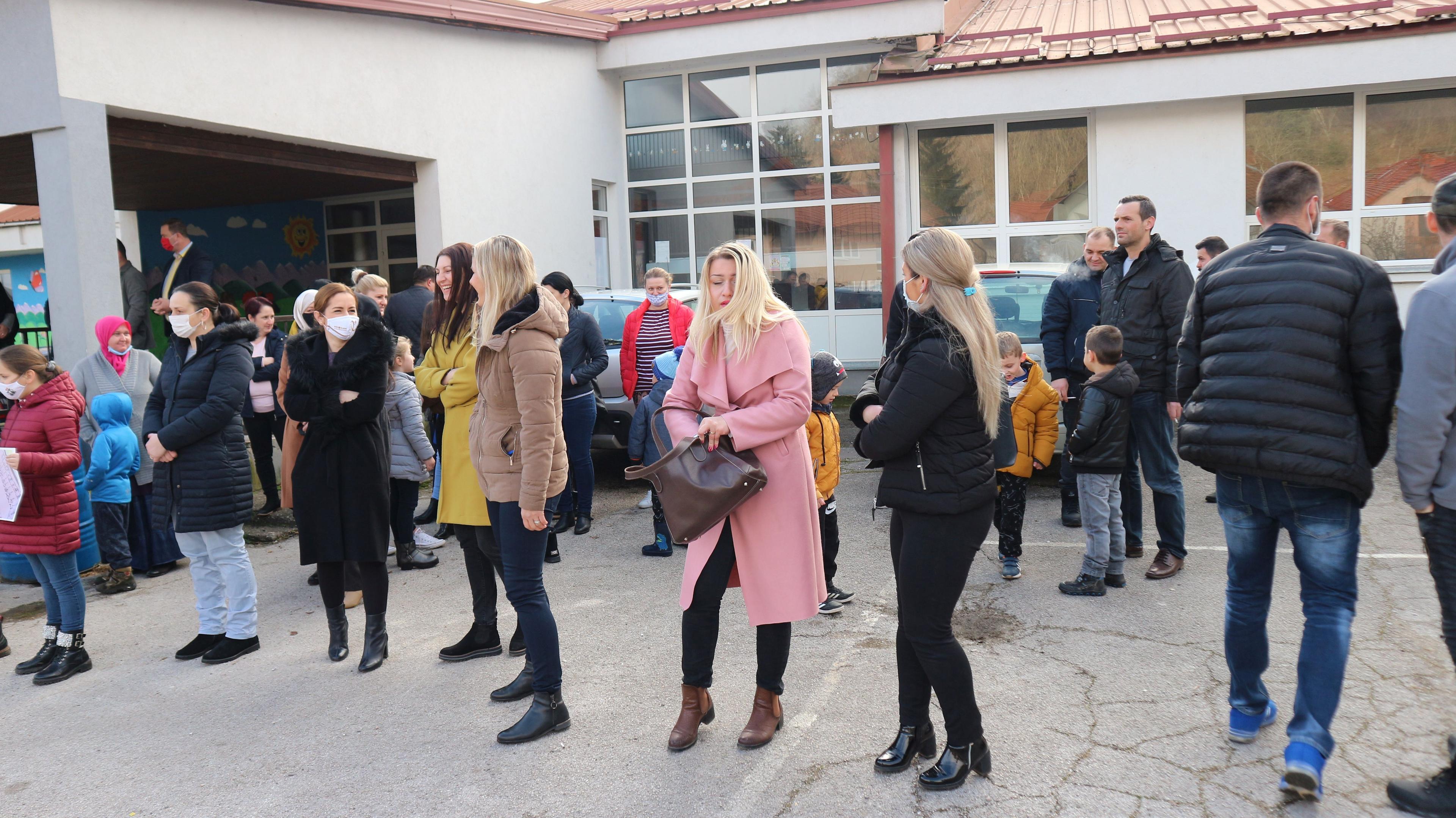 S današnjeg protesta u Potočarima - Avaz