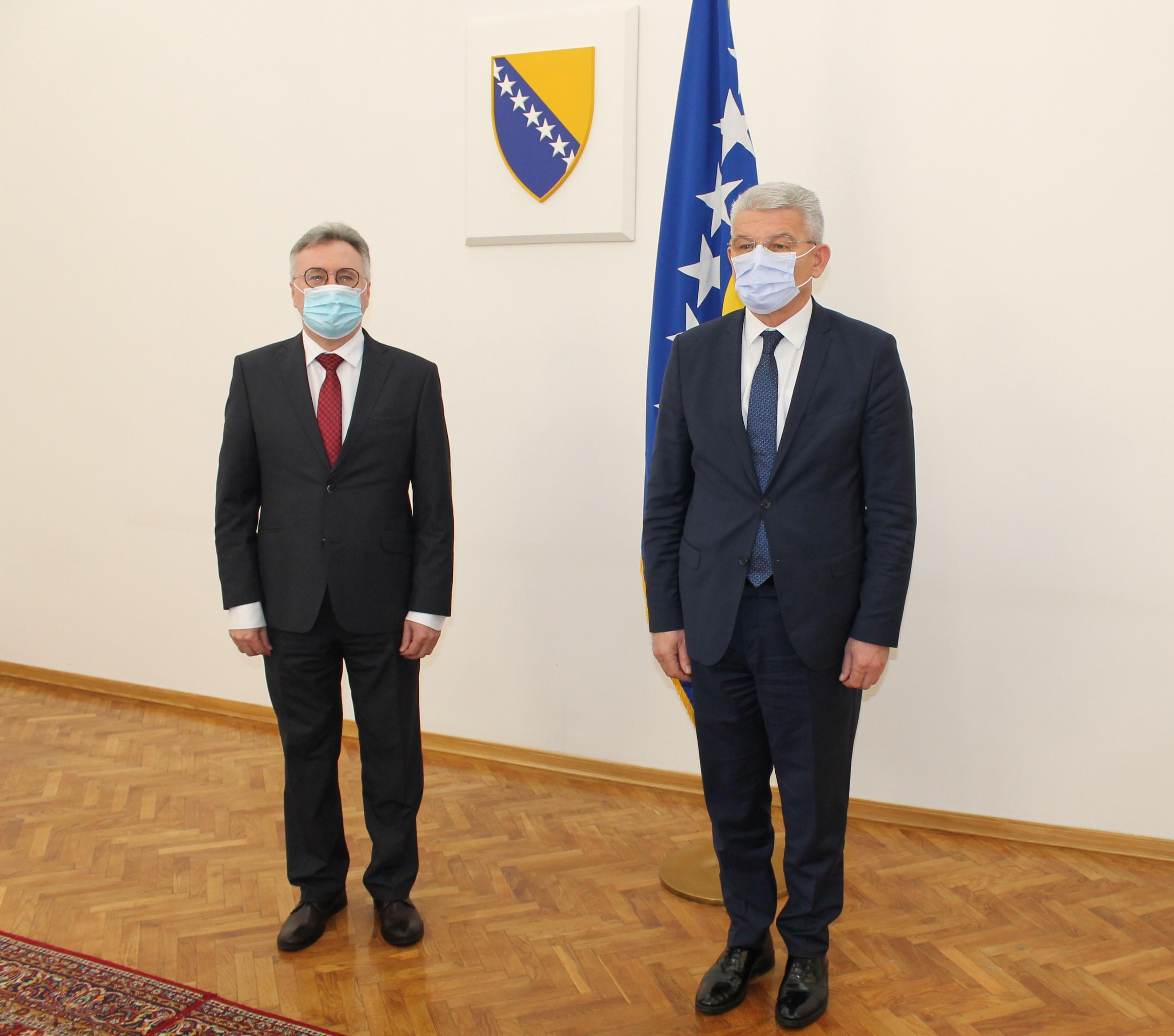 Ambasador Rusije u BiH Igor Kalabuhov i član Predsjedništva BiH Šefik Džaferović - Avaz