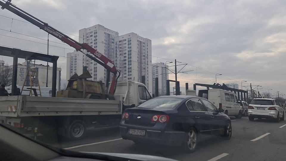 Radovi na tramvajskoj stanici izazvali gužve u saobraćaju