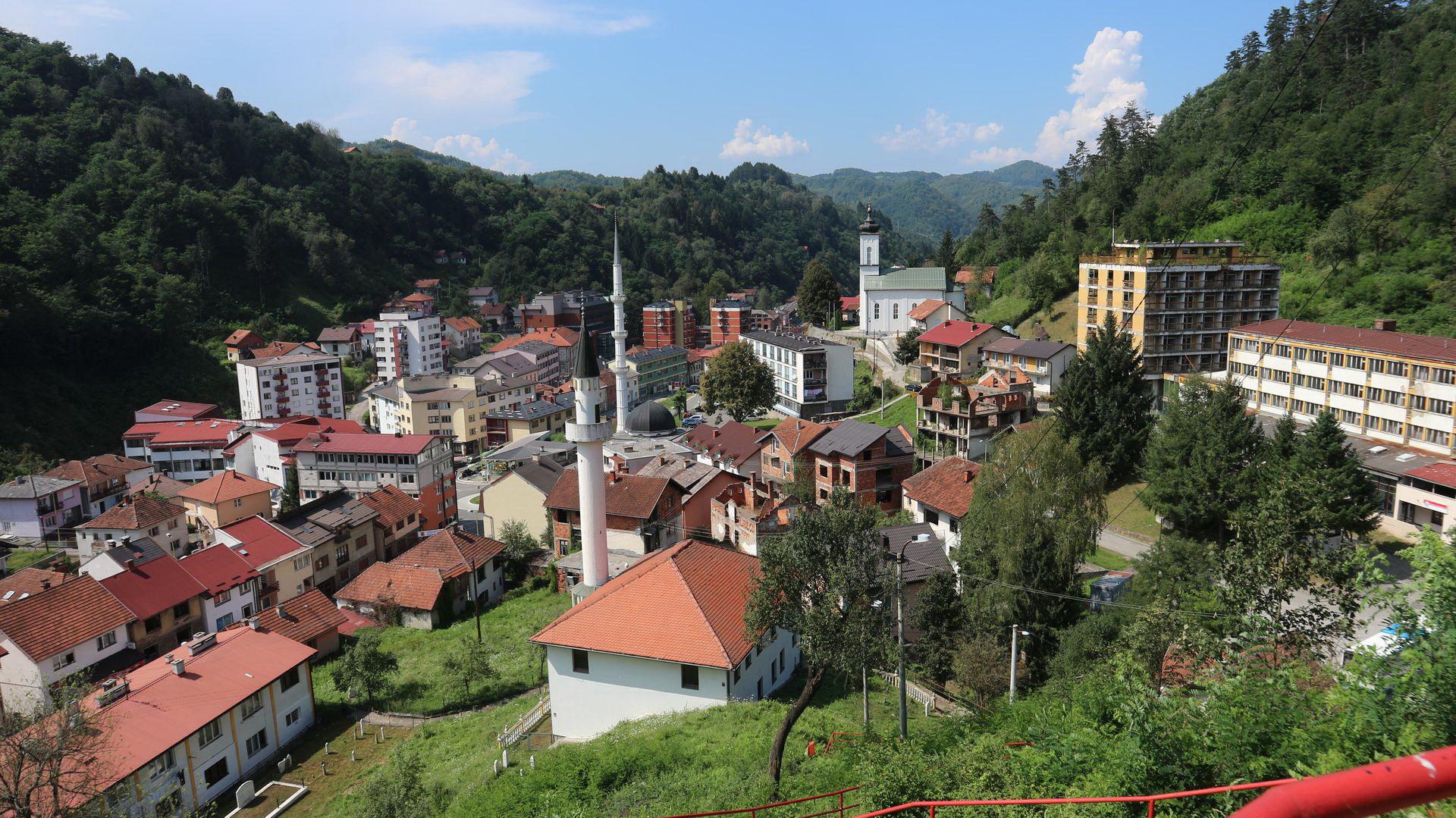 Teški uvjeti života u Srebrenici - Avaz