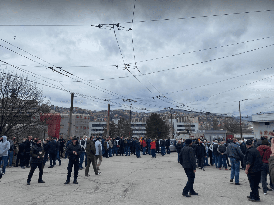 Završen protest radnika GRAS-a: U narednih pet dana bit će plaće, ali slijede i otkazi