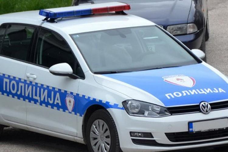 Vrijeđao policijske službenike - Avaz