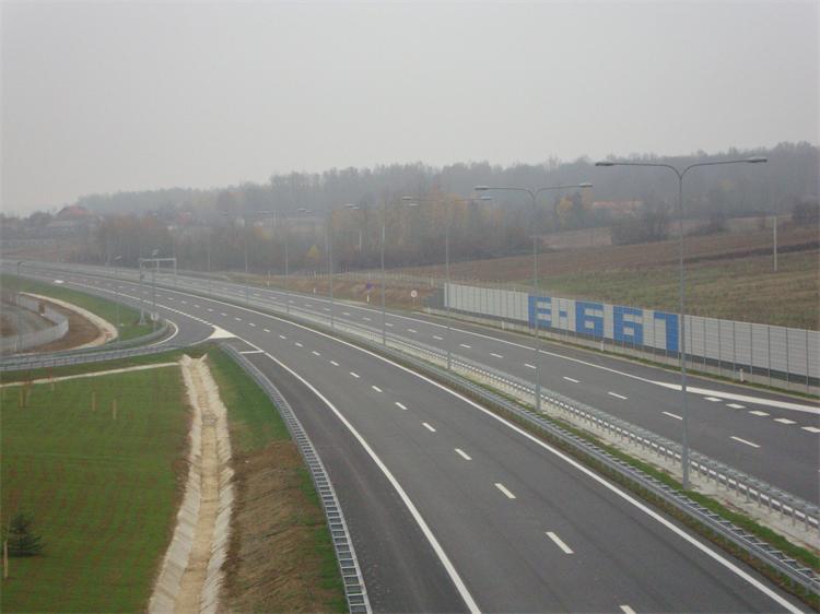 Obustavljen saobraćaj na autoputu Bosanska Gradiška - Banja Luka