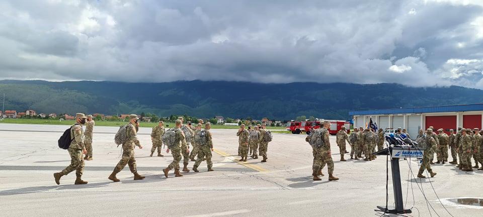 The plane landed with the soldiers at the Sarajevo International Airport - Avaz