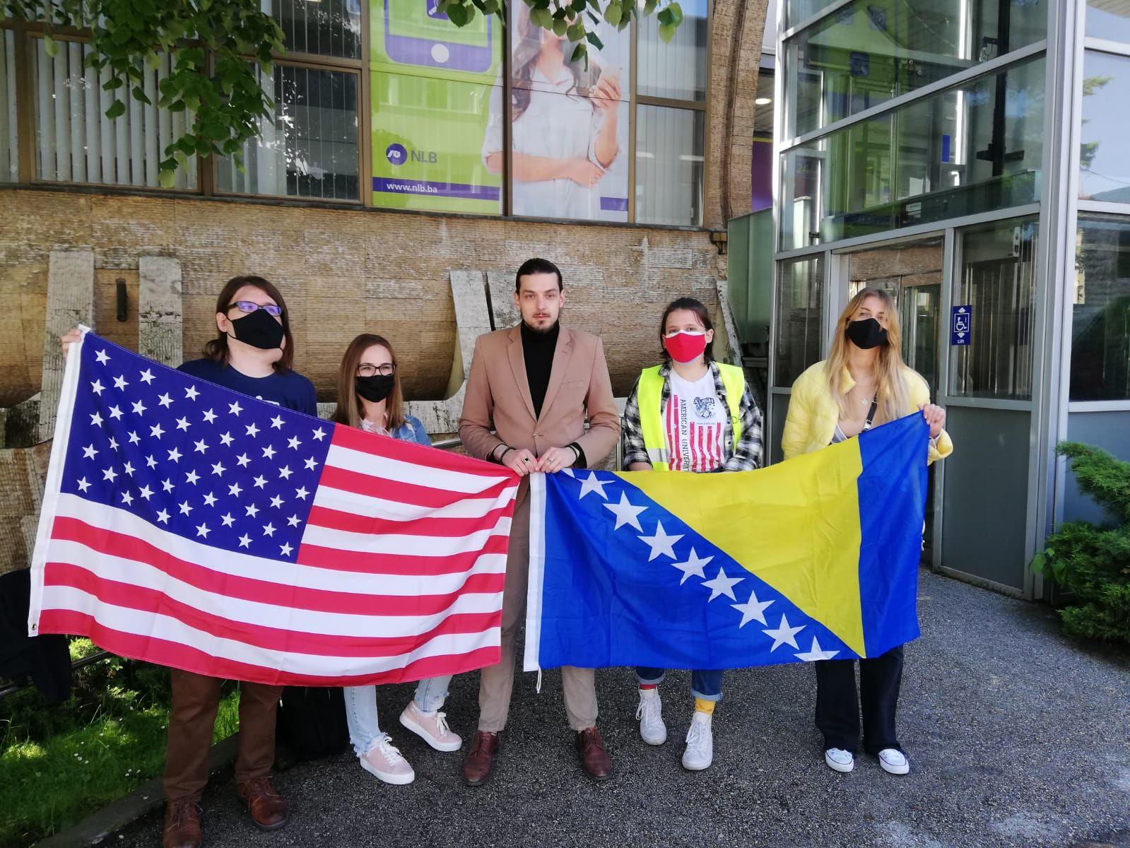 Tuzla: S današnjih protesta u Tuzli - Avaz