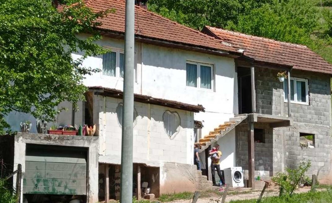 Prije 8 mjeseci kupili kuću na rate, potrebna pomoć dobrih ljudi iz cijele BiH - Avaz