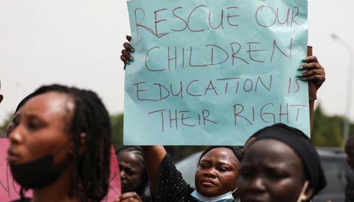 Families appeal for aid freeing kidnapped Nigerian schoolkids