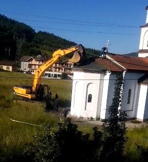 Nana Fata dočekala pravdu: Počelo izmještanje crkve iz njene avlije