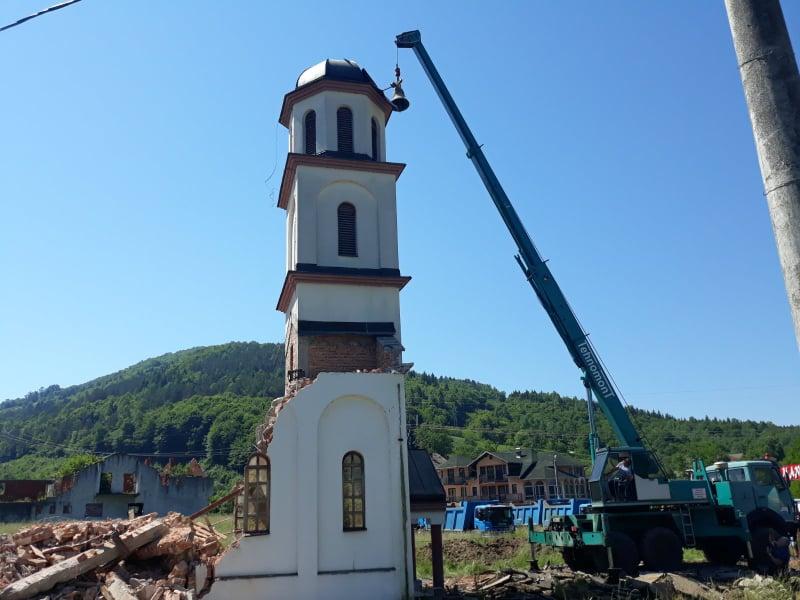 S lica mjesta: Angažiran i kran - Avaz