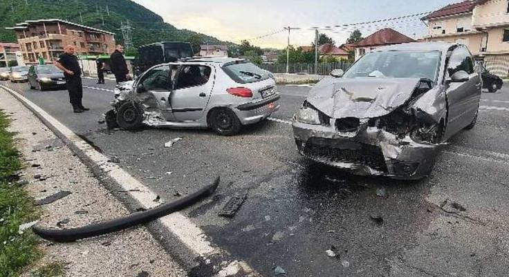 Na vozilima pričinjena velika šteta - Avaz