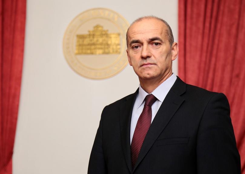 Rektor Rifat Škrijelj - Avaz