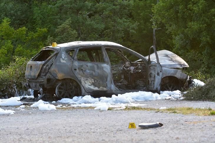 Jezive scene s mjesta nesreće: Poginuo motociklista i njegov suvozač, izgorjelo vozilo