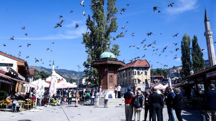 U Bosni i Hercegovini danas sunčano vrijeme, na jugu i do 33 stepena