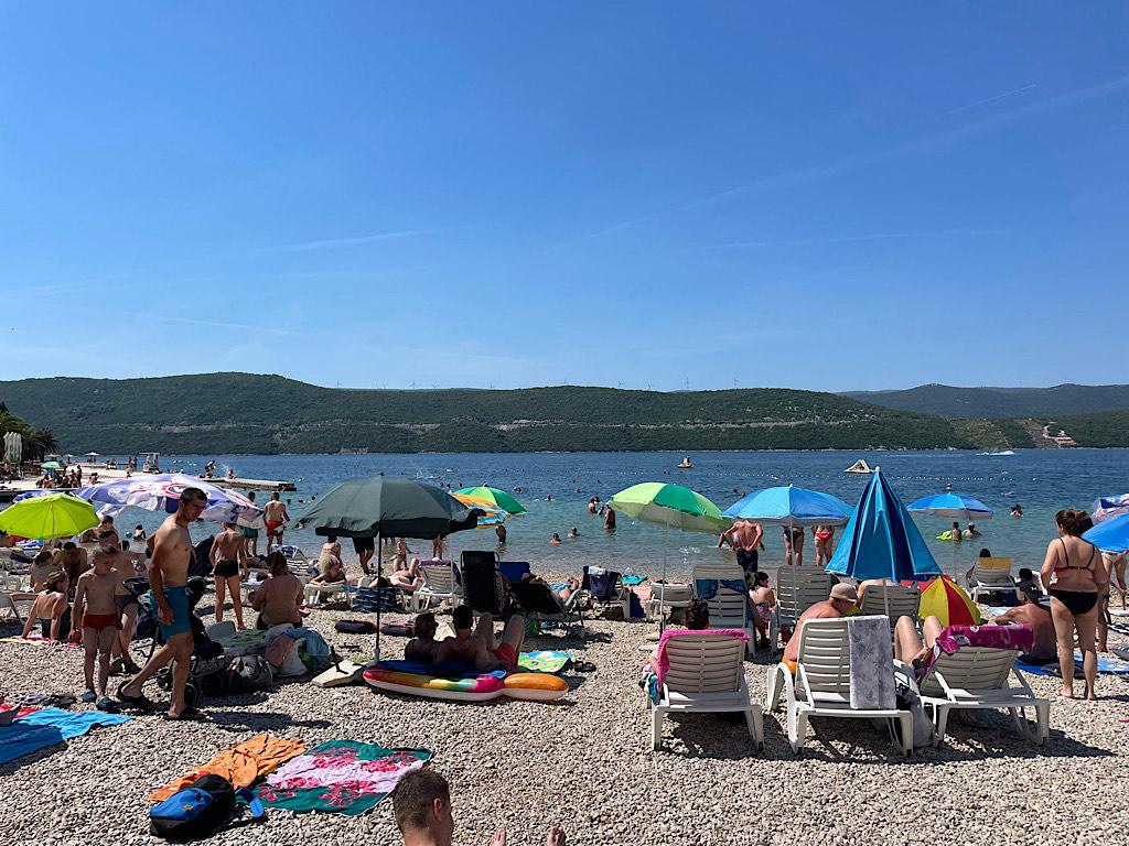 Neum: Popunjeni kapaciteti u brojnim hotelima - Avaz