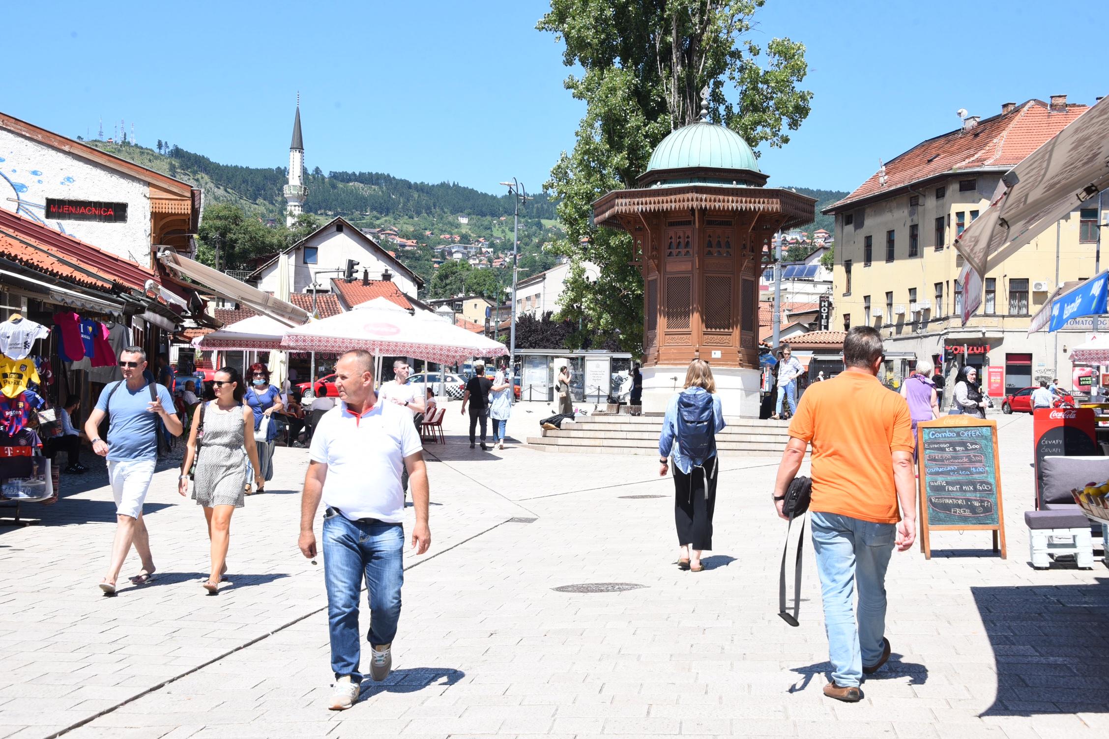 Krizni štab FMZ: Rizik zbog povećanog broja ulazaka u zemlju tokom ljeta - Avaz