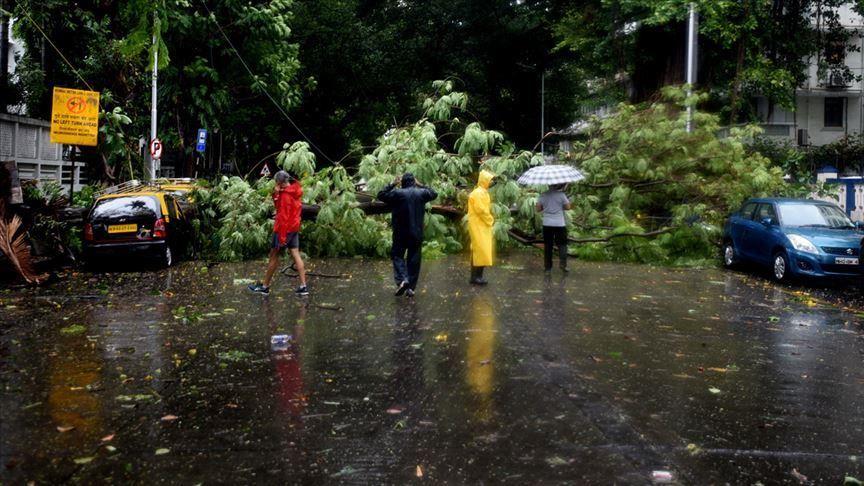 U Indiji monsunska sezona, koja obiluje kišama, obično traje od juna do septembra - Avaz