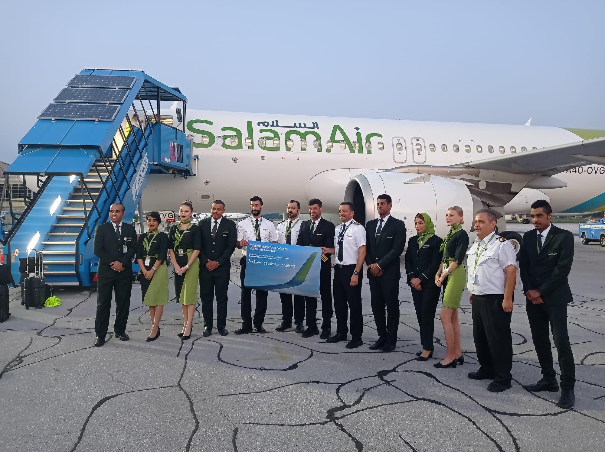 Uposlenici aviokompanije "SalamAir" - Avaz