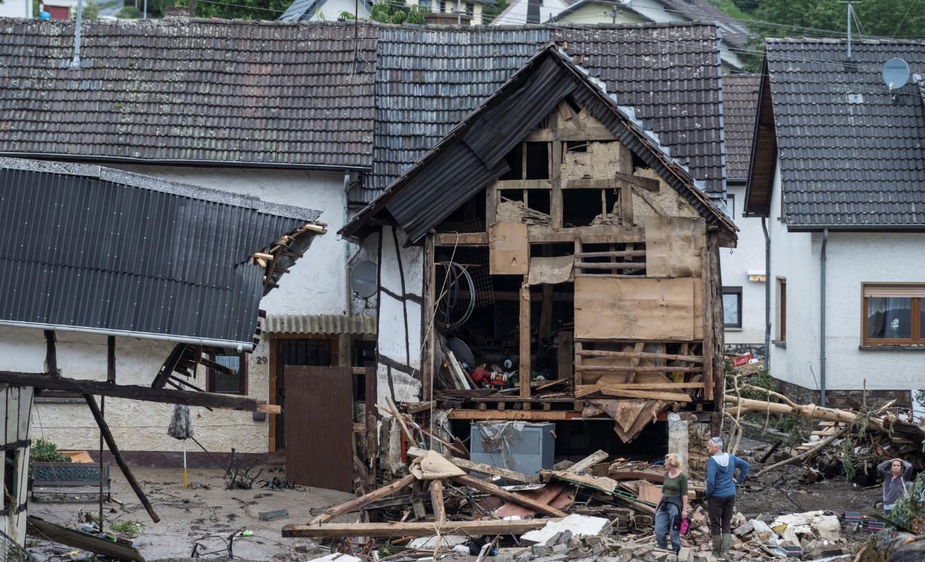 Obimne padavine uništile su mnoge domove - Avaz