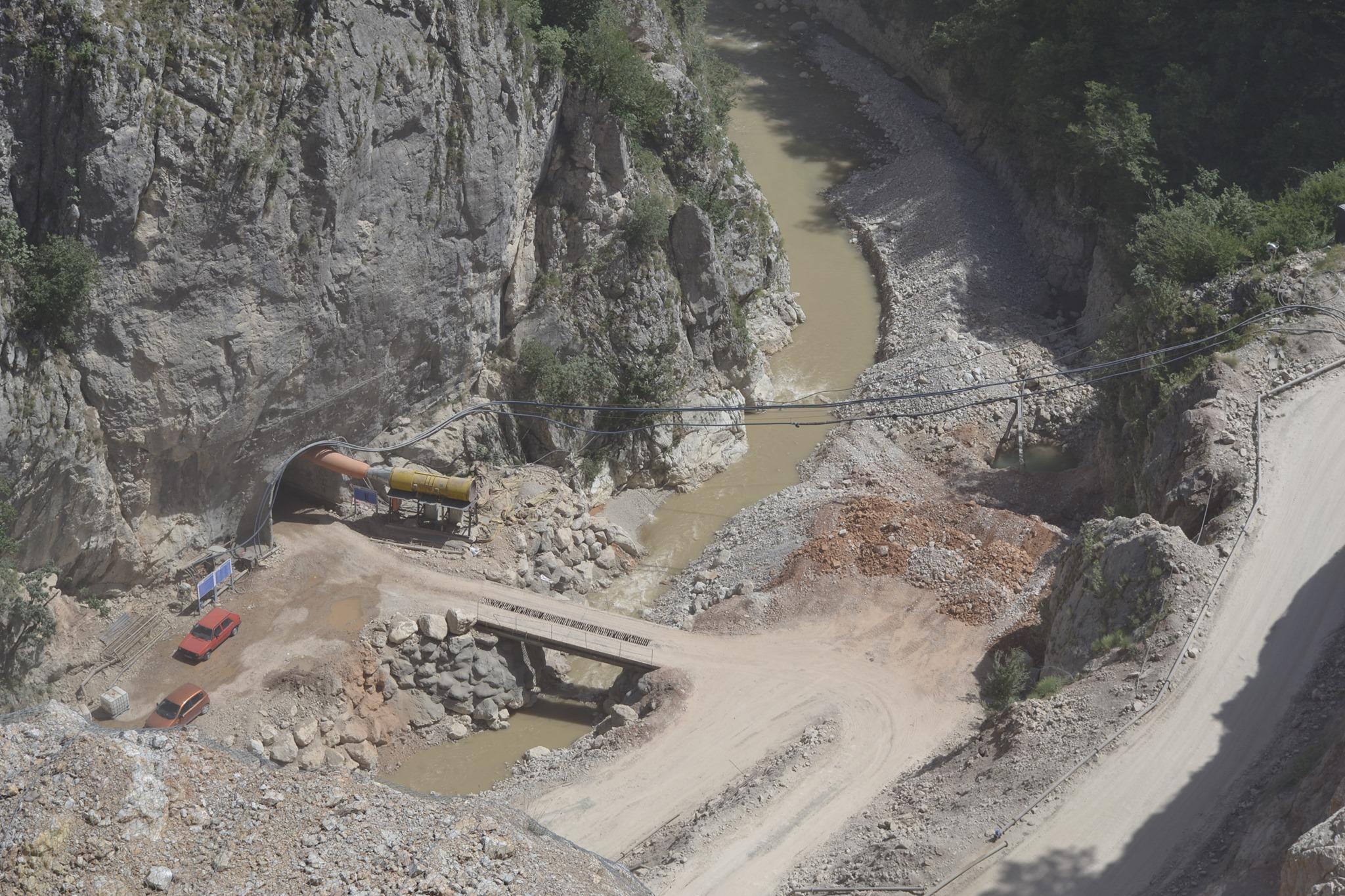 Tužni prizori sa gradilišta: Neretva umire, a Konjic šuti