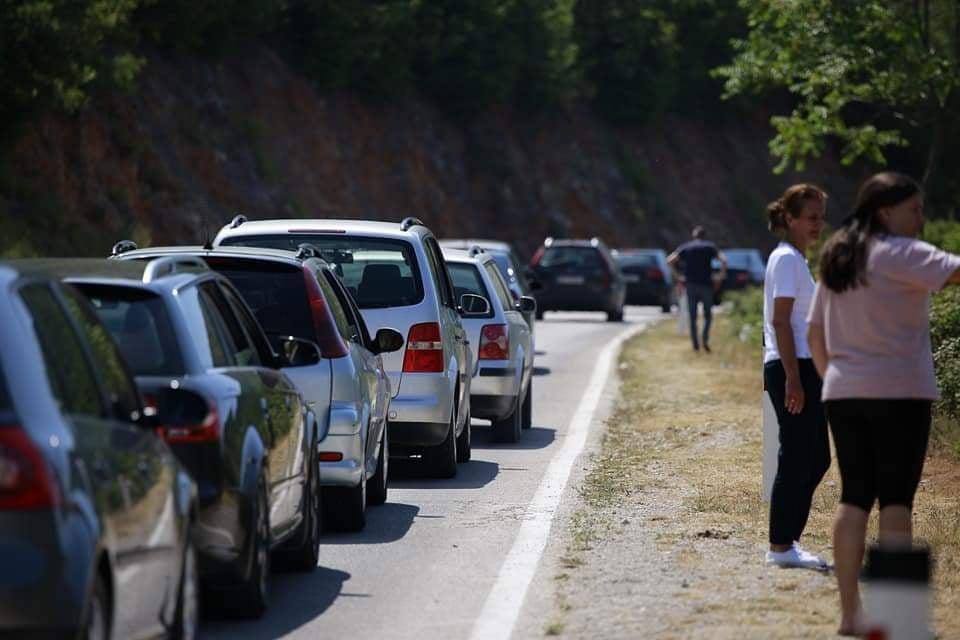 Granični prijelaz kod Trebinja - Avaz