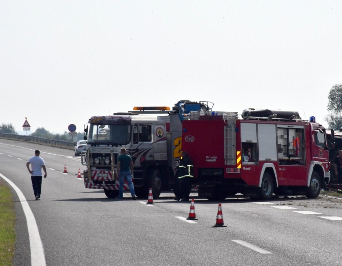 U stravičnoj nesreći u Slavonskom Brodu poginula i majka petero djece