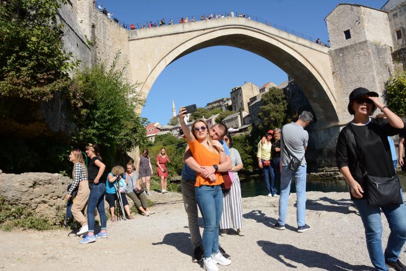 Posljednji podaci o testiranima i zaraženima u BiH - Avaz