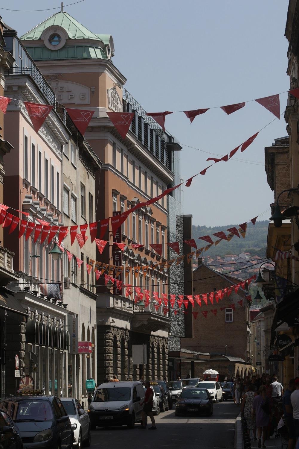 Okićene ulice Sarajeva - Avaz